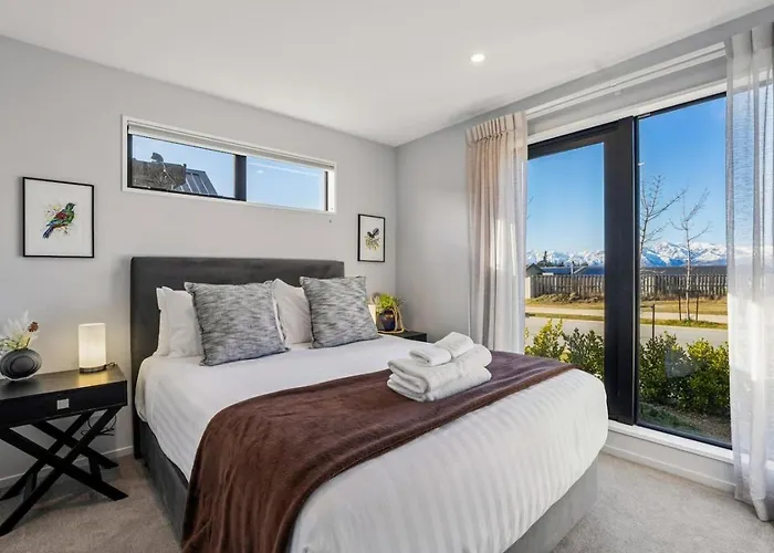 Holiday home Base Northlake - Peaceful With Mountain Views Wanaka