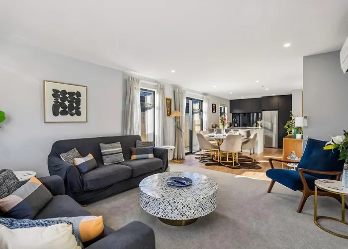 Base Northlake - Peaceful With Mountain Views Holiday home Wanaka